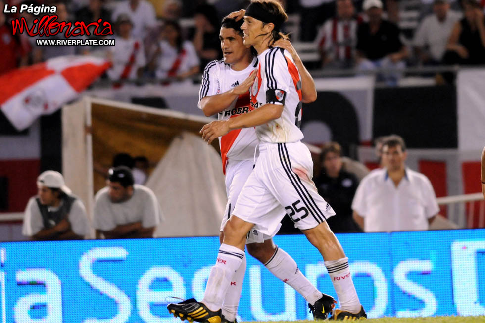 River Plate vs Estudiantes (AP 2009) 2