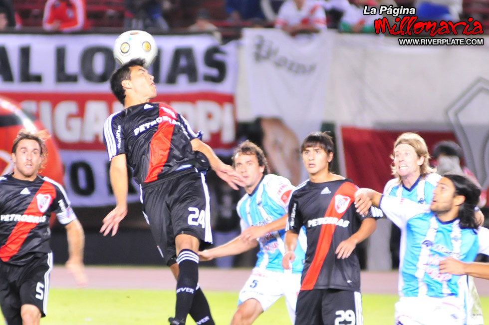 River Plate vs Gimnasia de Jujuy (CL 2009) 19