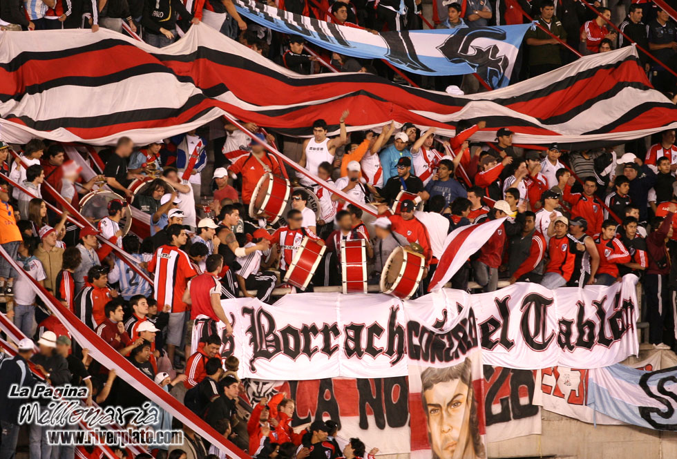 Gimnasia LP vs River Plate (AP 2008) 14