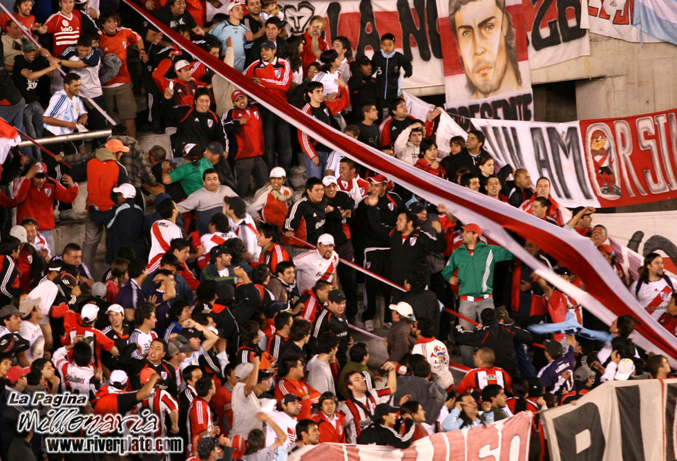 Gimnasia LP vs River Plate (AP 2008) 16
