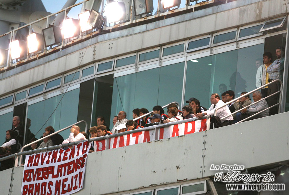 Gimnasia LP vs River Plate (AP 2008) 18