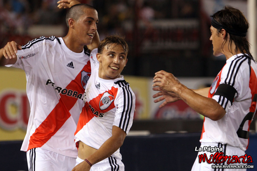 River Plate vs Racing Club (AP 2009) 2