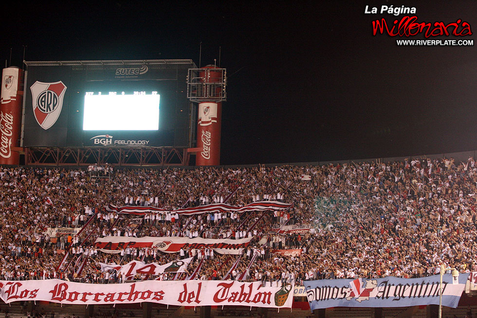 River Plate vs Racing Club (AP 2009) 12