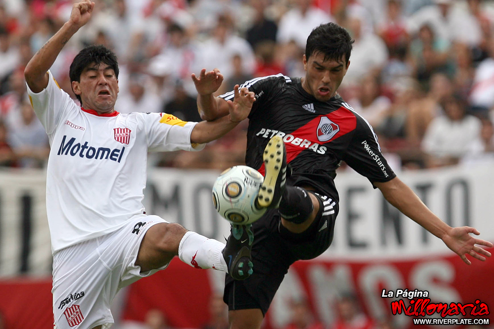 River Plate vs San Martin (Tuc) (CL 2009) 11