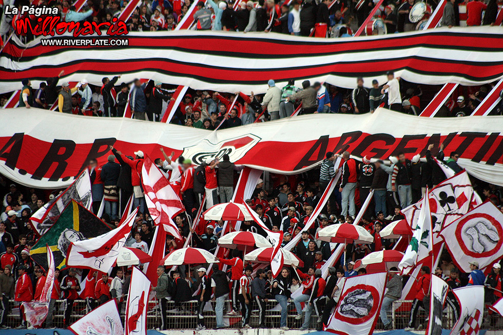 River Plate vs Tigre (CL 2009) 11