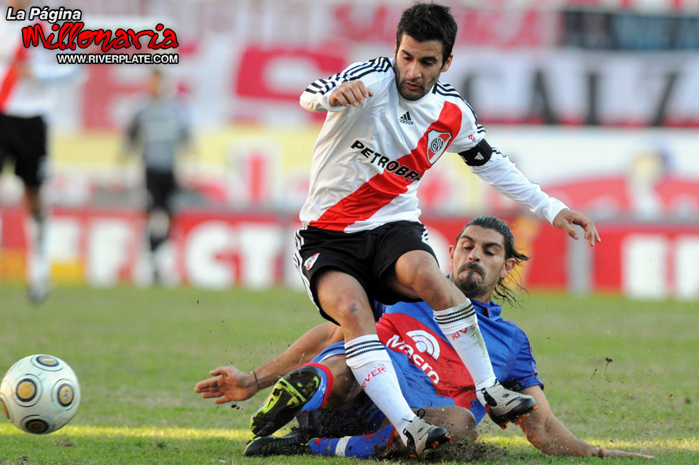 River Plate vs Tigre (CL 2009) 6