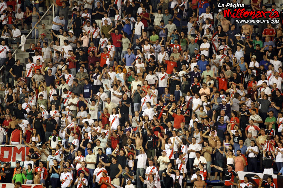 River Plate vs Godoy Cruz (AP 2008) 23