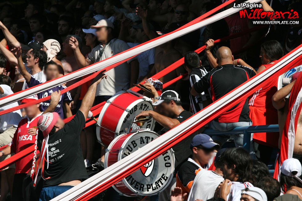 Central vs River Plate (CL 2009) 10