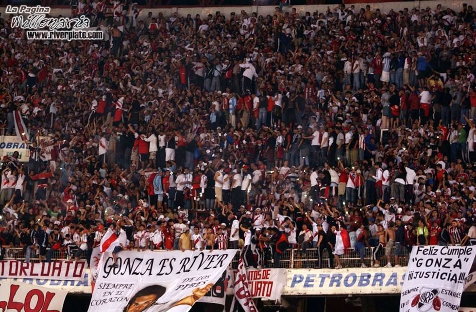 River Plate vs Defensor Sporting (SUD 2007) 11