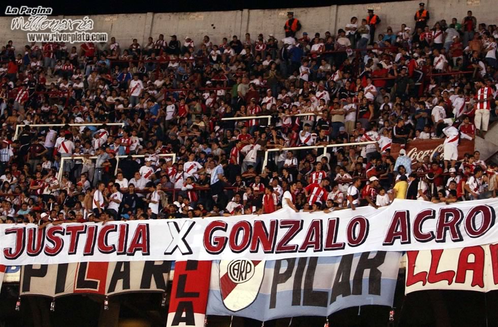 River Plate vs Defensor Sporting (SUD 2007) 6