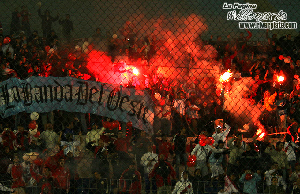 Defensor Sporting vs River Plate (SUD 2007) 14