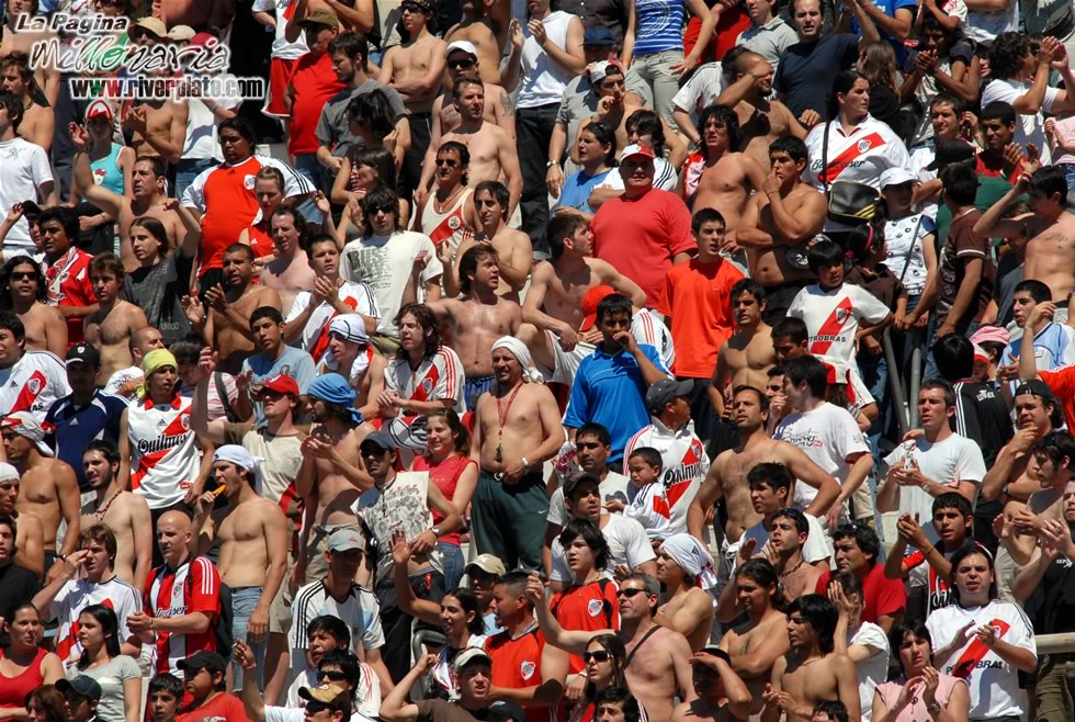 Gimnasia LP vs River Plate (AP 2007) 26