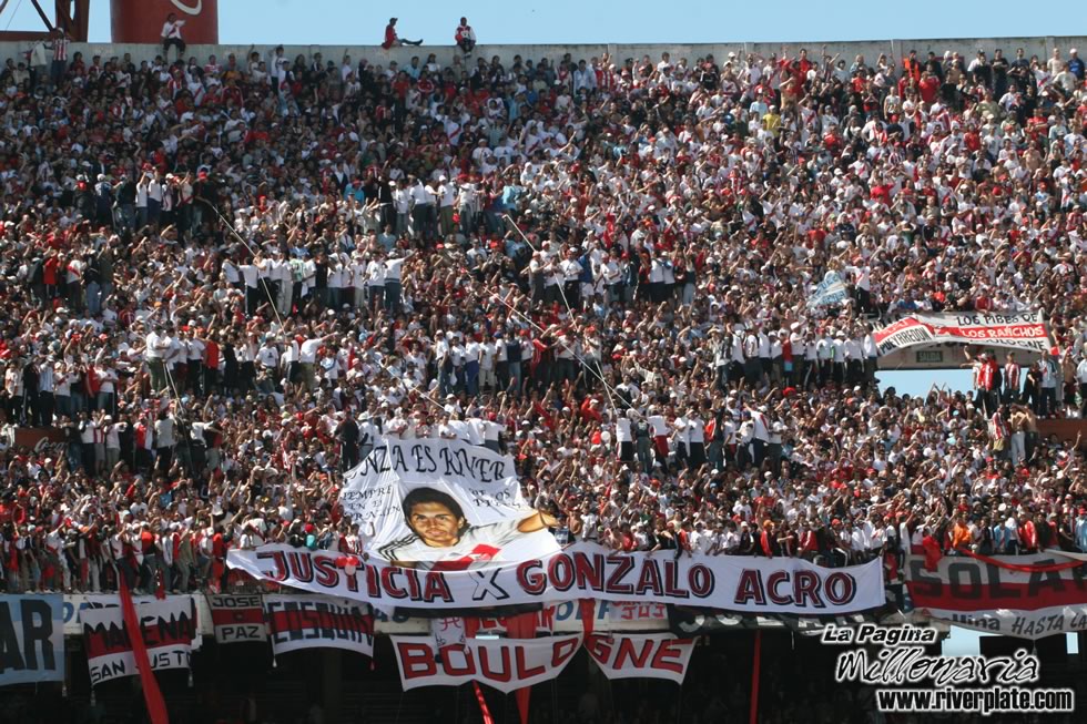 River Plate vs Boca Juniors (AP 2007) 32