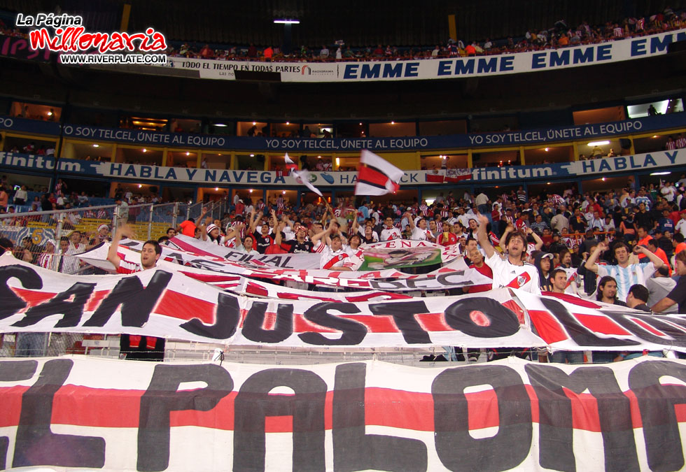Chivas (MEX) vs River Plate (SUD 08) 15