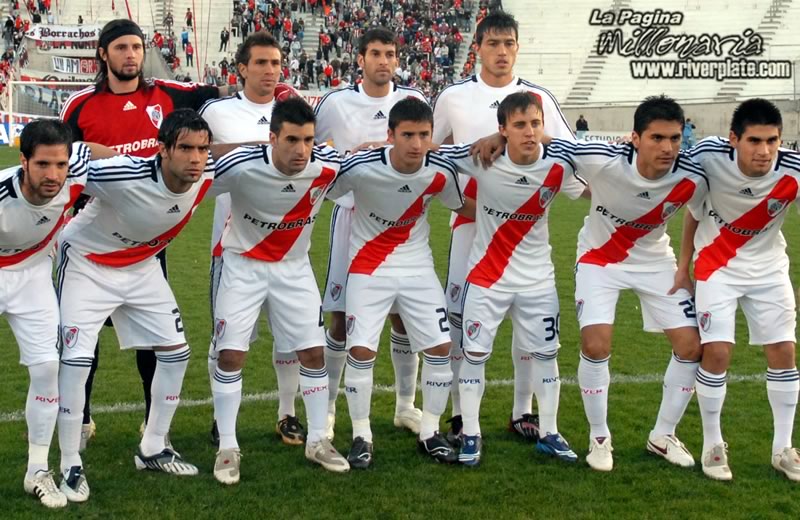 Gimnasia LP vs River Plate (AP 2008) 5