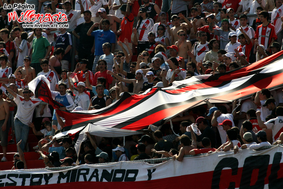 River Plate vs Chacarita (AP 2009) 5