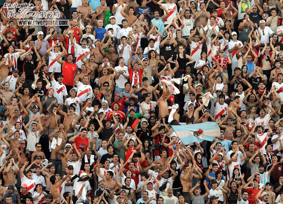Lanus vs River Plate (CL 2008) 19