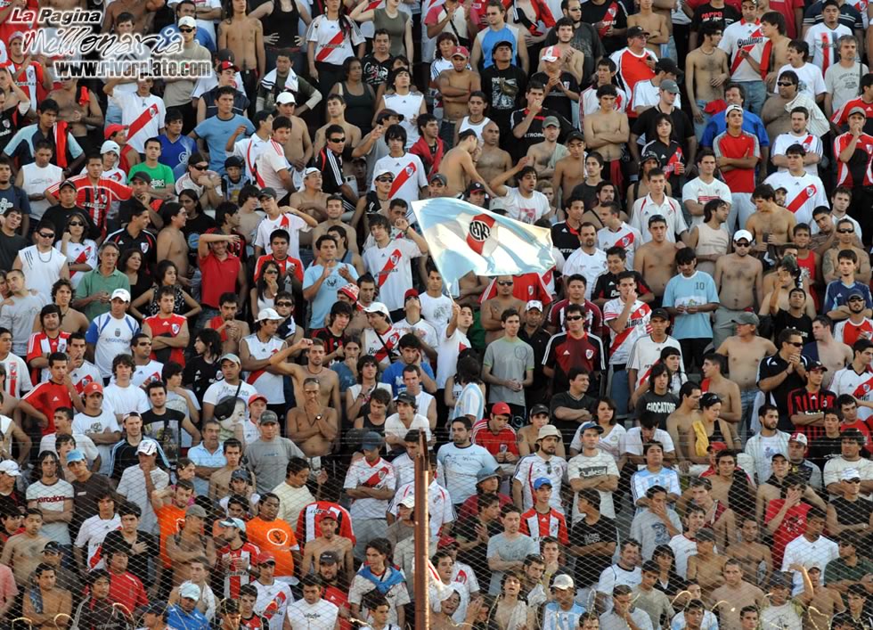 Lanus vs River Plate (CL 2008) 13