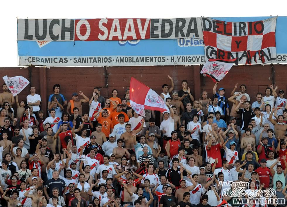 Lanus vs River Plate (CL 2008) 14