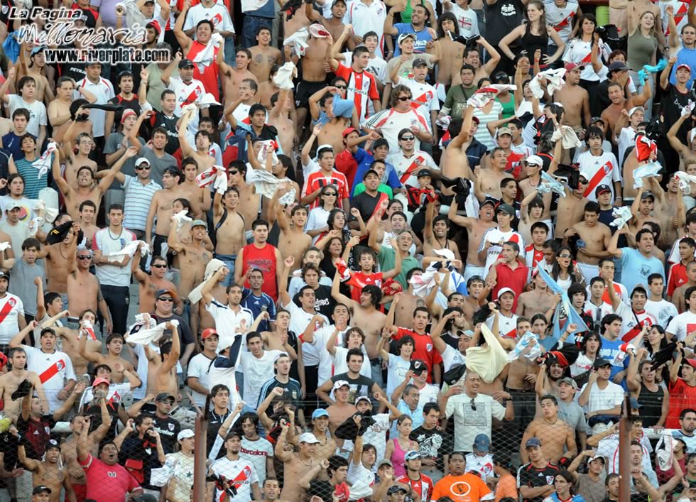 Lanus vs River Plate (CL 2008) 9