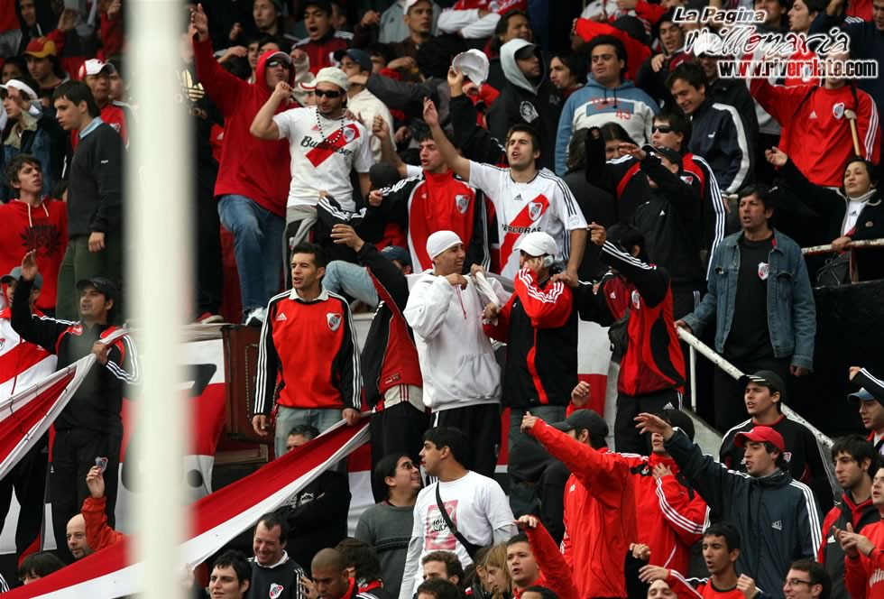 River Plate vs Tigre (CL 2008) 4
