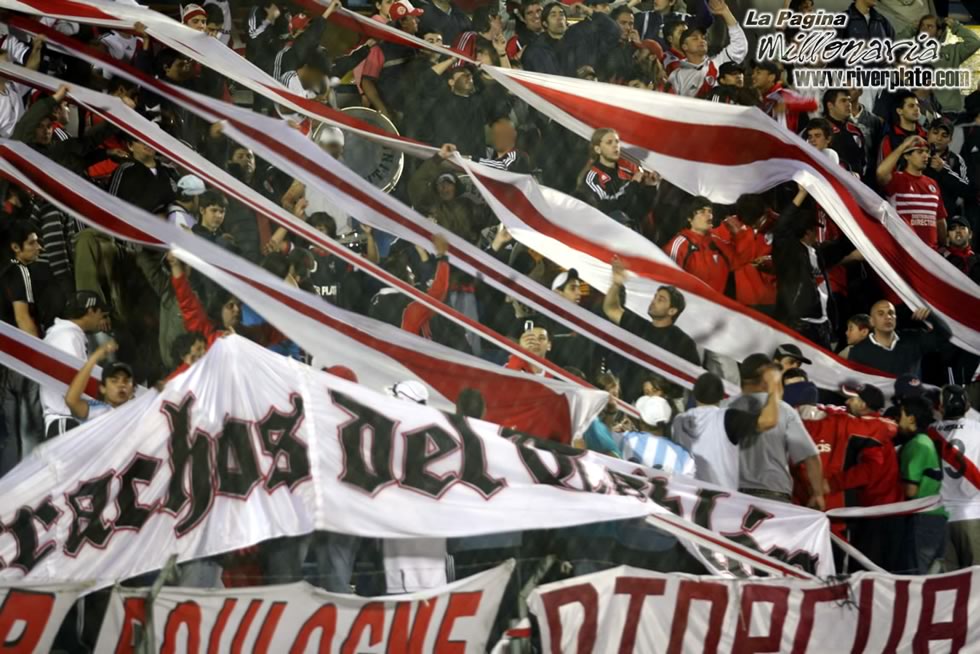 Defensor Sporting vs River Plate (SUD 08) 9