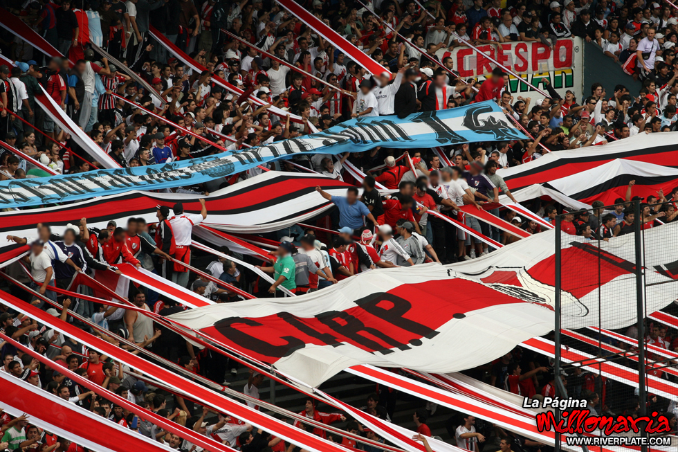Racing vs River Plate (CL 2009) 23