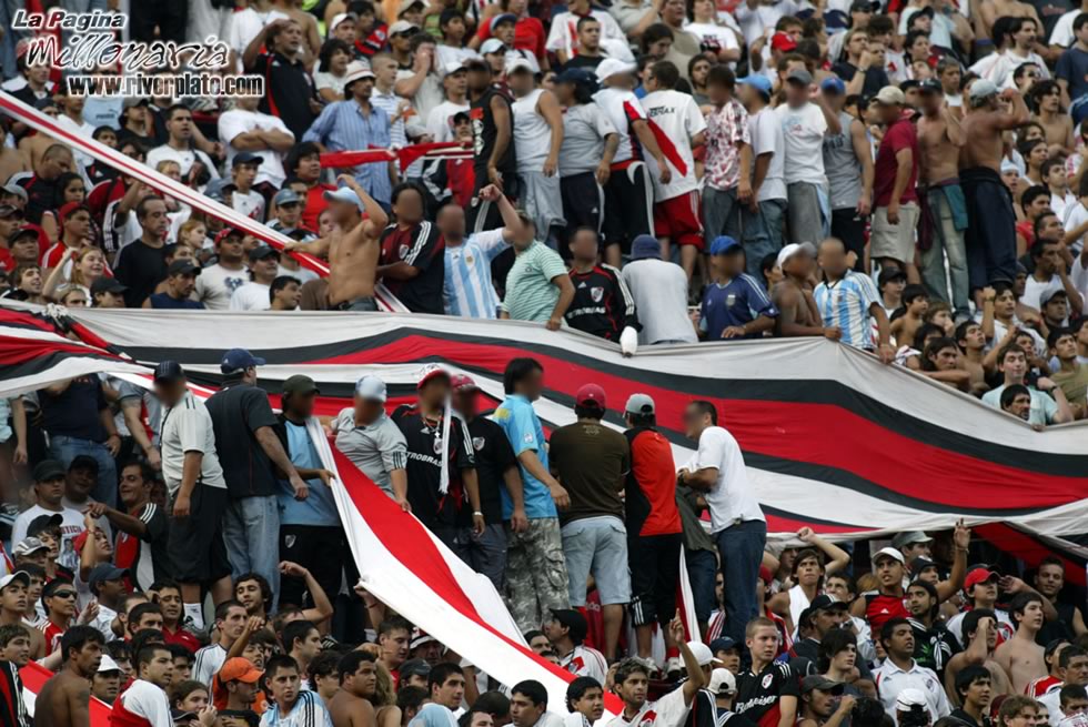 River Plate vs San Martin SJ (CL 2008) 7
