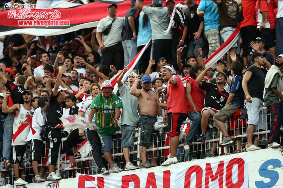 River Plate vs San Martin SJ (CL 2008) 8