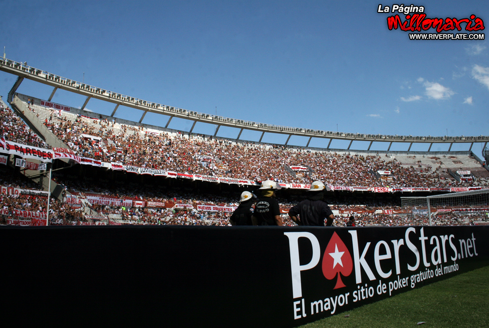 River Plate vs Colón Sta. Fé (CL 2009) 39