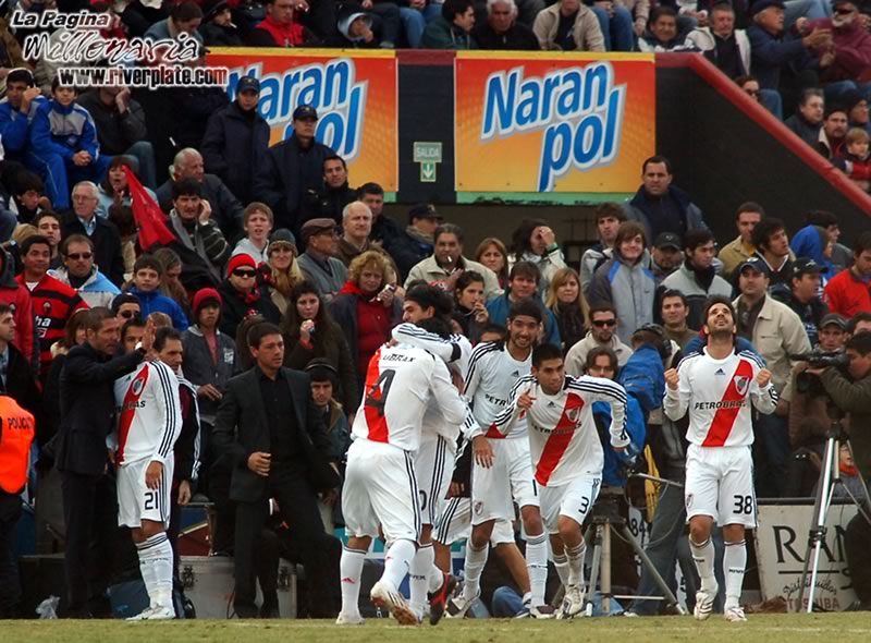 Colón vs River Plate (CL 2008) 3
