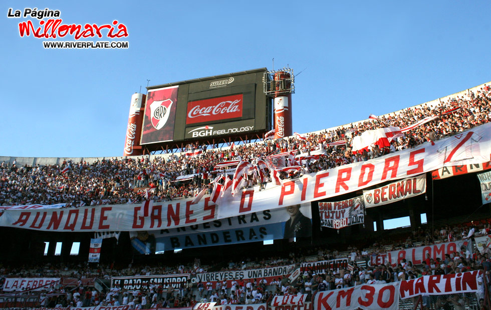 River Plate vs Huracán (AP 2008) 9