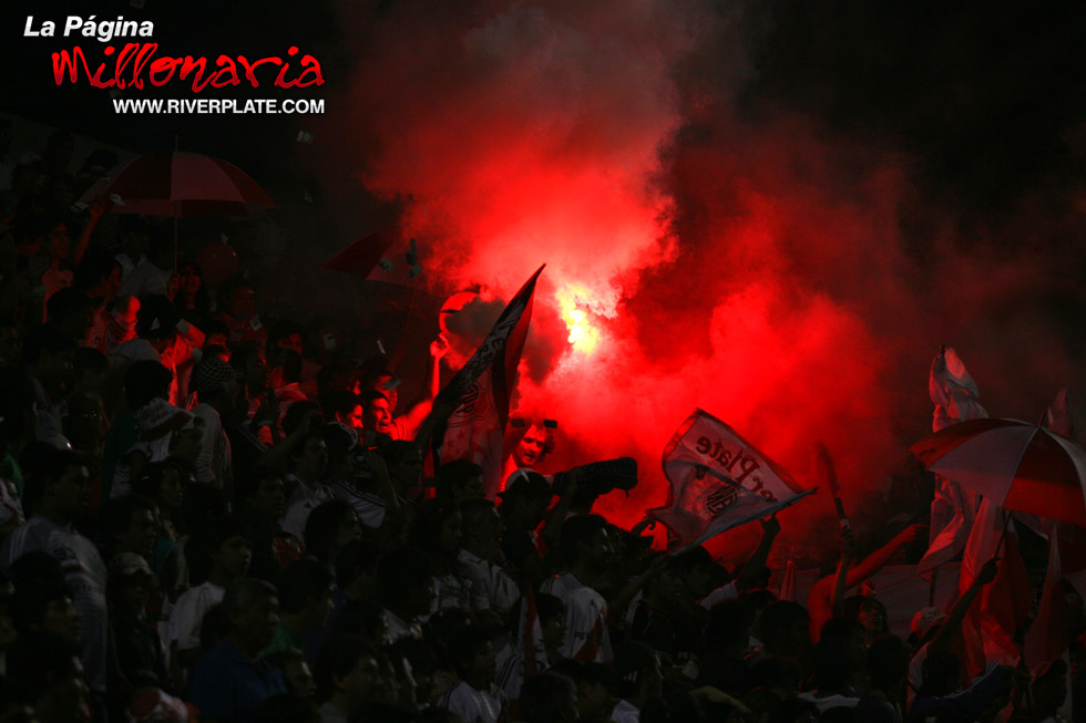 River vs Independiente (Salta, Triangular 2010) 3