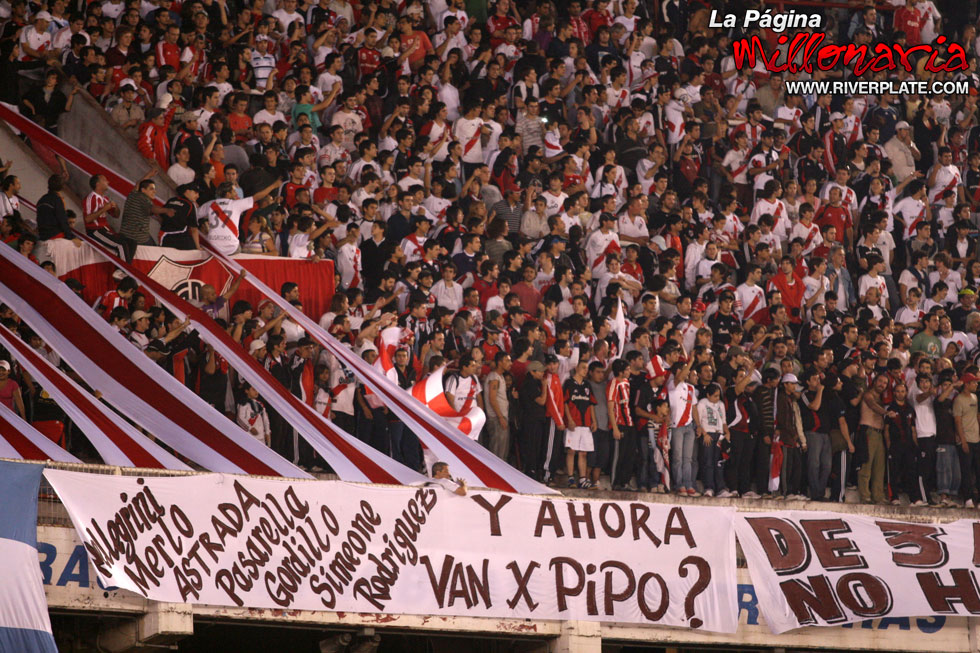 River Plate vs Lanús (CL 2009) 13