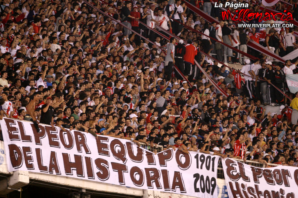 River Plate vs Lanús (CL 2009) 11