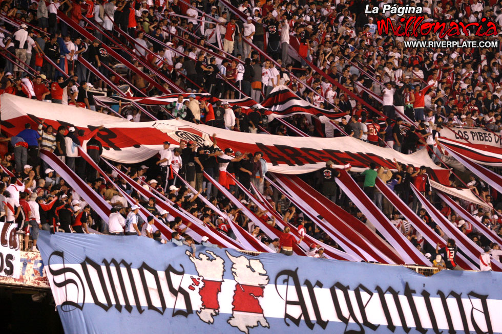 River Plate vs Lanús (CL 2009) 10
