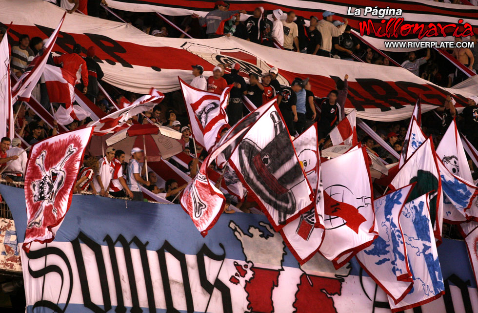River Plate vs Lanús (CL 2009) 17