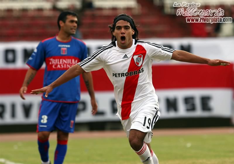 River Plate vs Tigre (CL 2008) 3