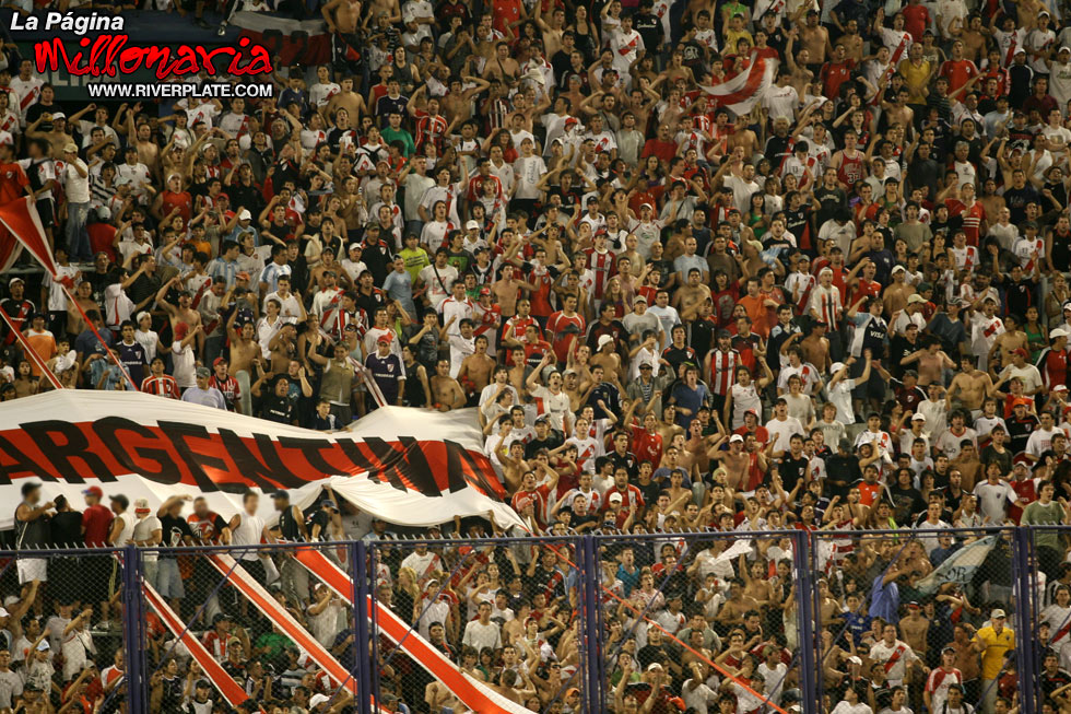River Plate vs Godoy Cruz (AP 2008) 7