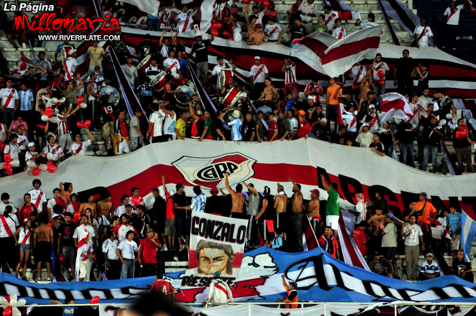 Nacional (PAR) vs River Plate (LIB 2009) 2