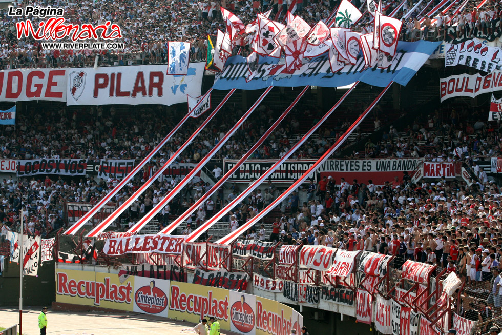 River Plate vs Chacarita (AP 2009) 6