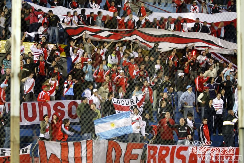 Defensor Sporting vs River Plate (SUD 08) 11