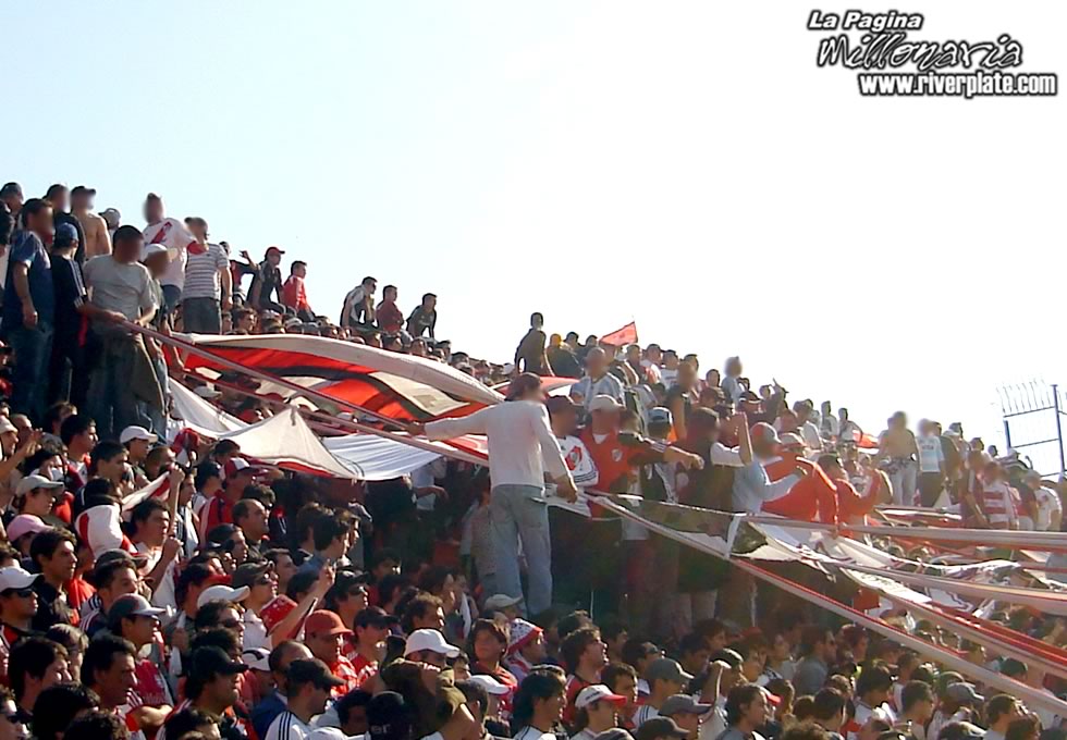 Colón de Santa Fe vs River Plate (AP 2008) 2