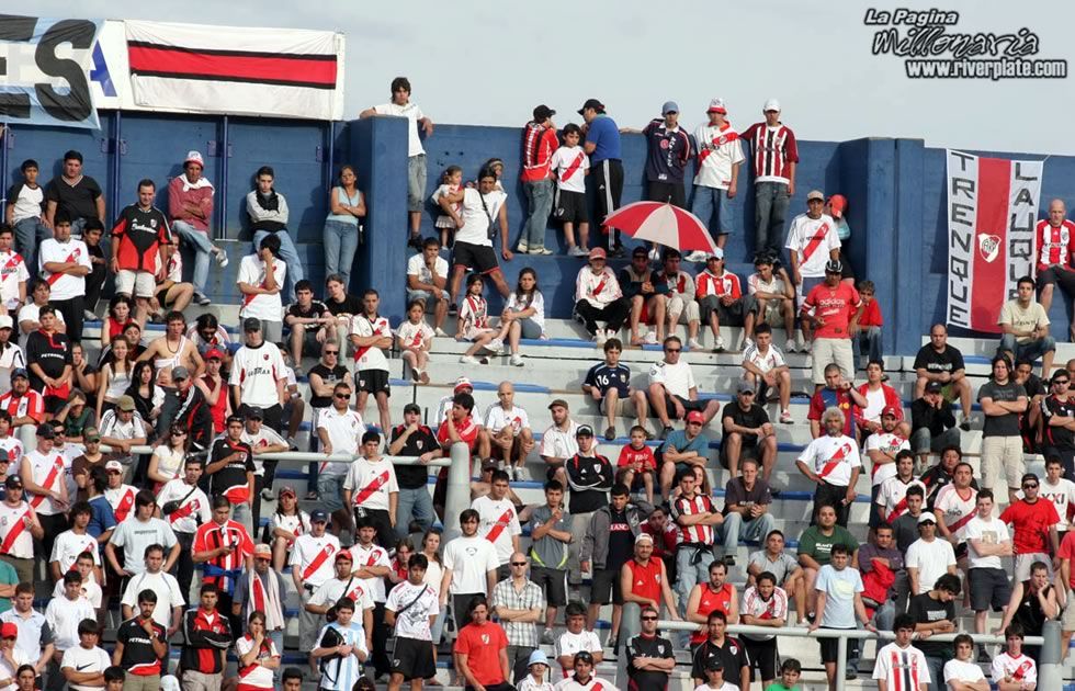 River Plate vs Banfield (AP 2007) 13