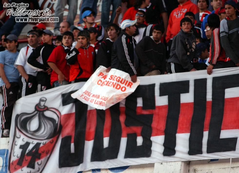 River Plate vs Colon Sta. Fe (Ap 2007) 5