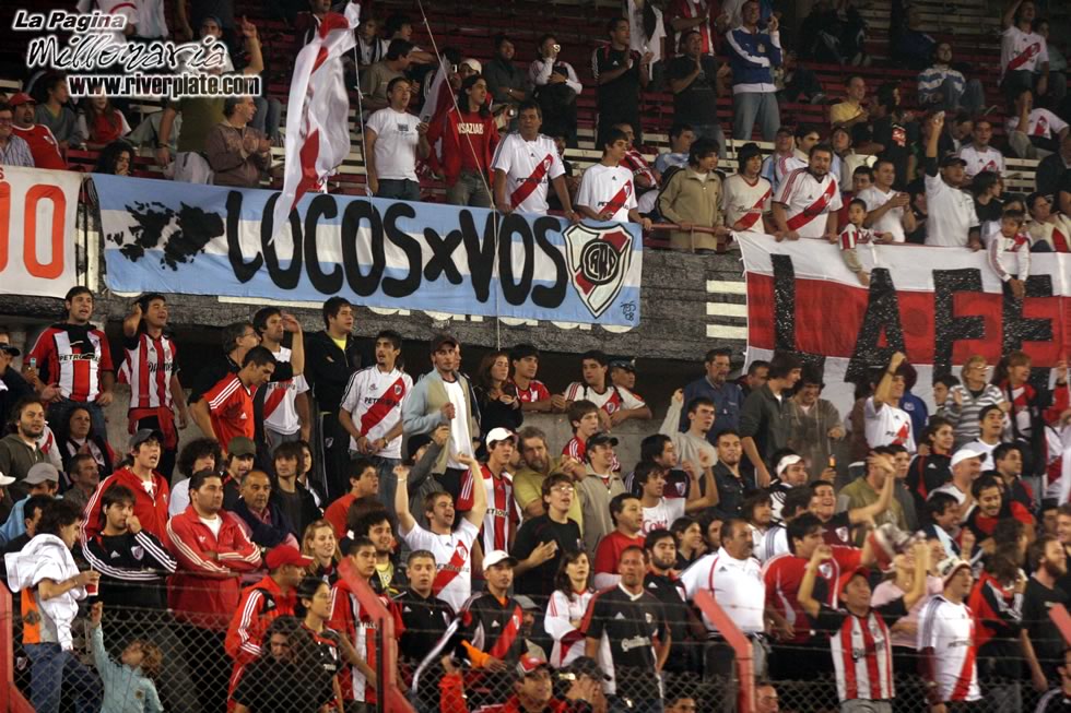 River Plate vs Universidad San Martín de Porres (LIB 2008) 10