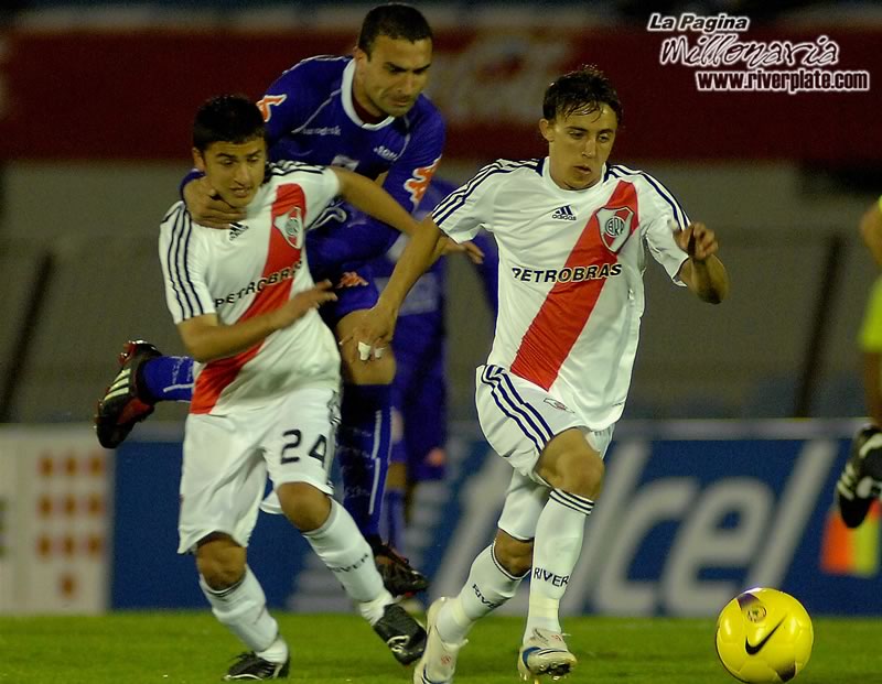 Defensor Sporting vs River Plate (SUD 08) 2
