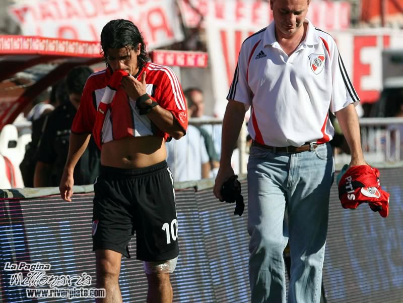 River Plate vs Racing Club (CL 2008) 5