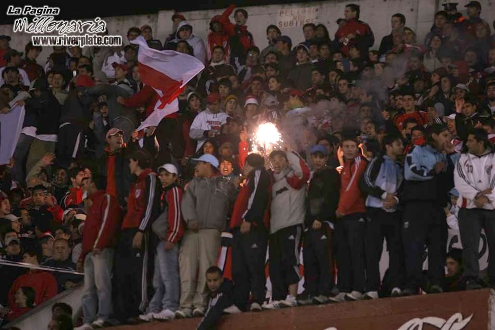 River Plate vs Arsenal (SUD 2007) 6