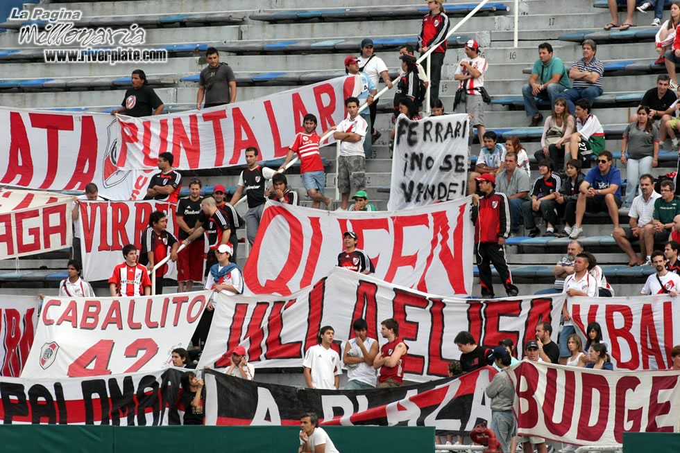 River Plate vs Banfield (AP 2007) 5